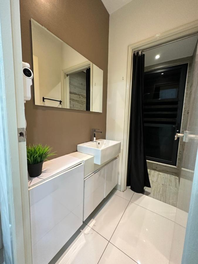 Aparthotel Arti Mont Kiara Kuala Lumpur Zewnętrze zdjęcie